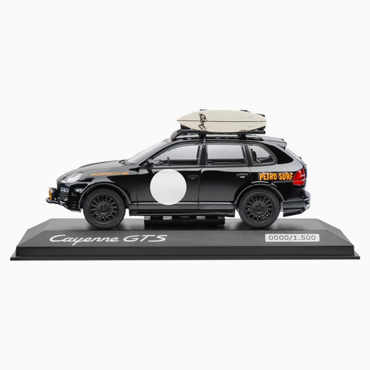 Porsche Cayenne (E1) PSUV 1:43 Scale Model Car - Limited Edition