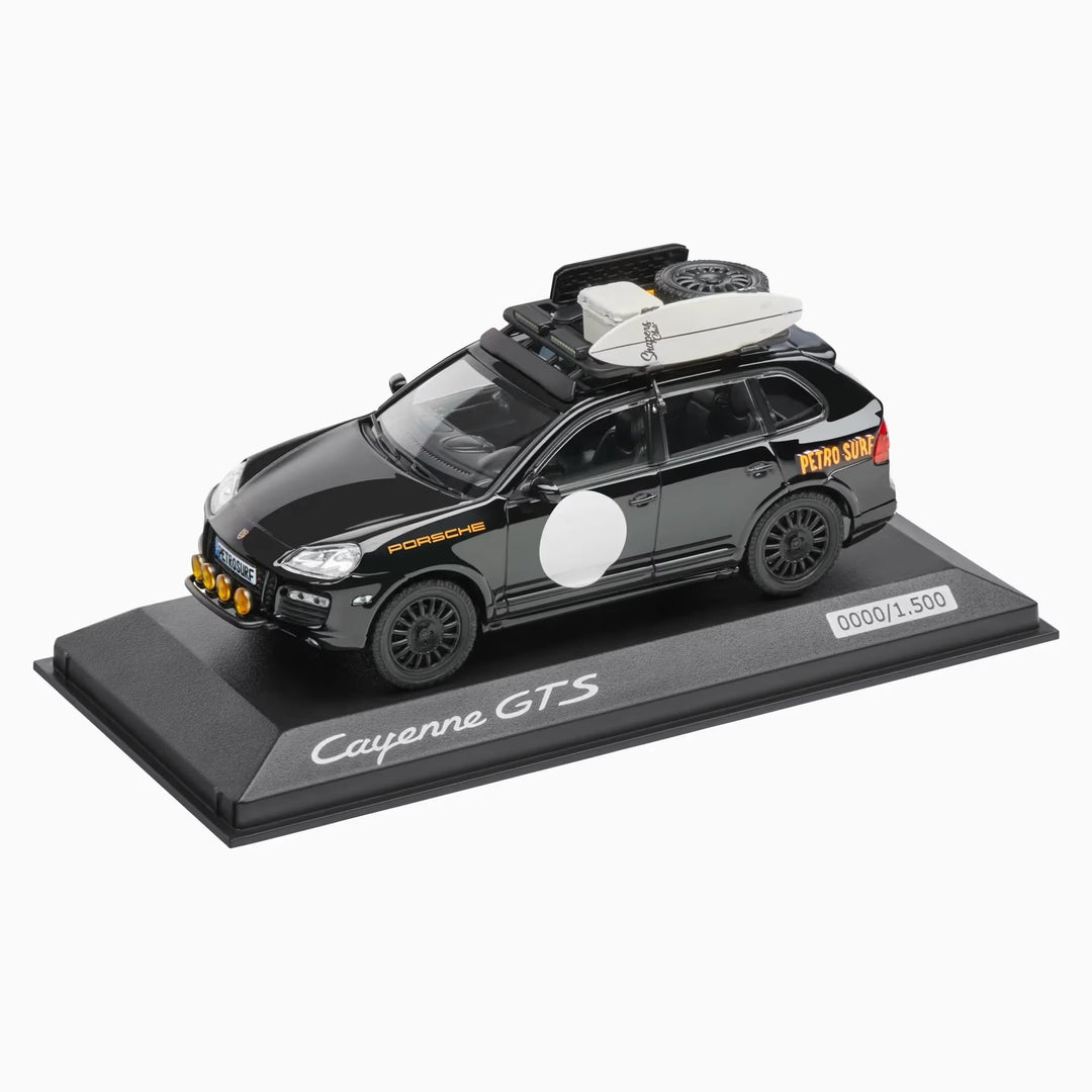 Porsche Cayenne (E1) PSUV 1:43 Scale Model Car - Limited Edition