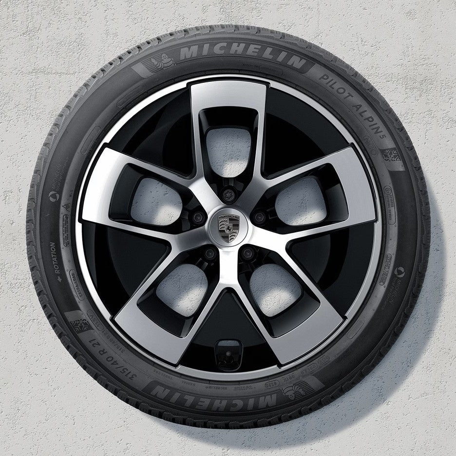21" Cayenne E4 Turbo Aero winter set - Silver / Black