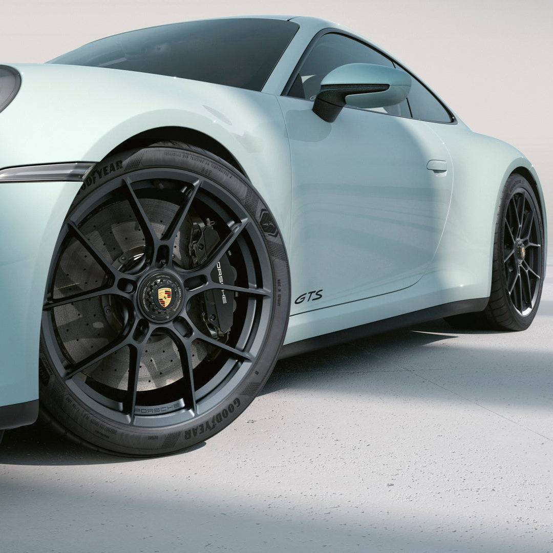 Porsche 20/21-inch 911 Carrera GTS Lightweight Wheelset with