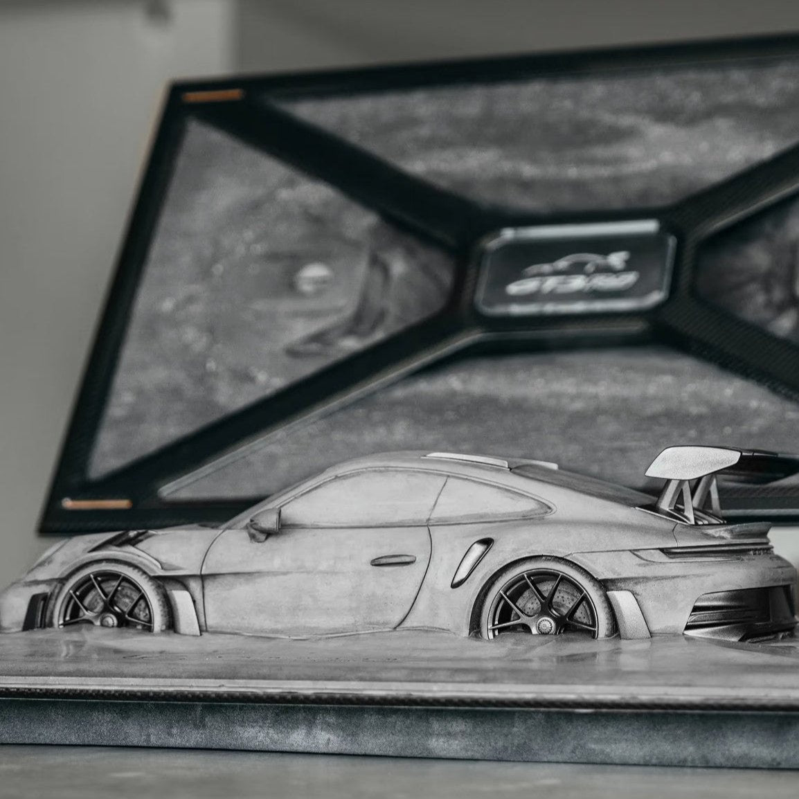 Porsche 911 GT3 RS (992) Concrete Sculpture – Limited Edition