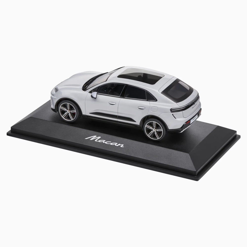 Porsche Macan Turbo (H2) 1:43 Scale Model Car