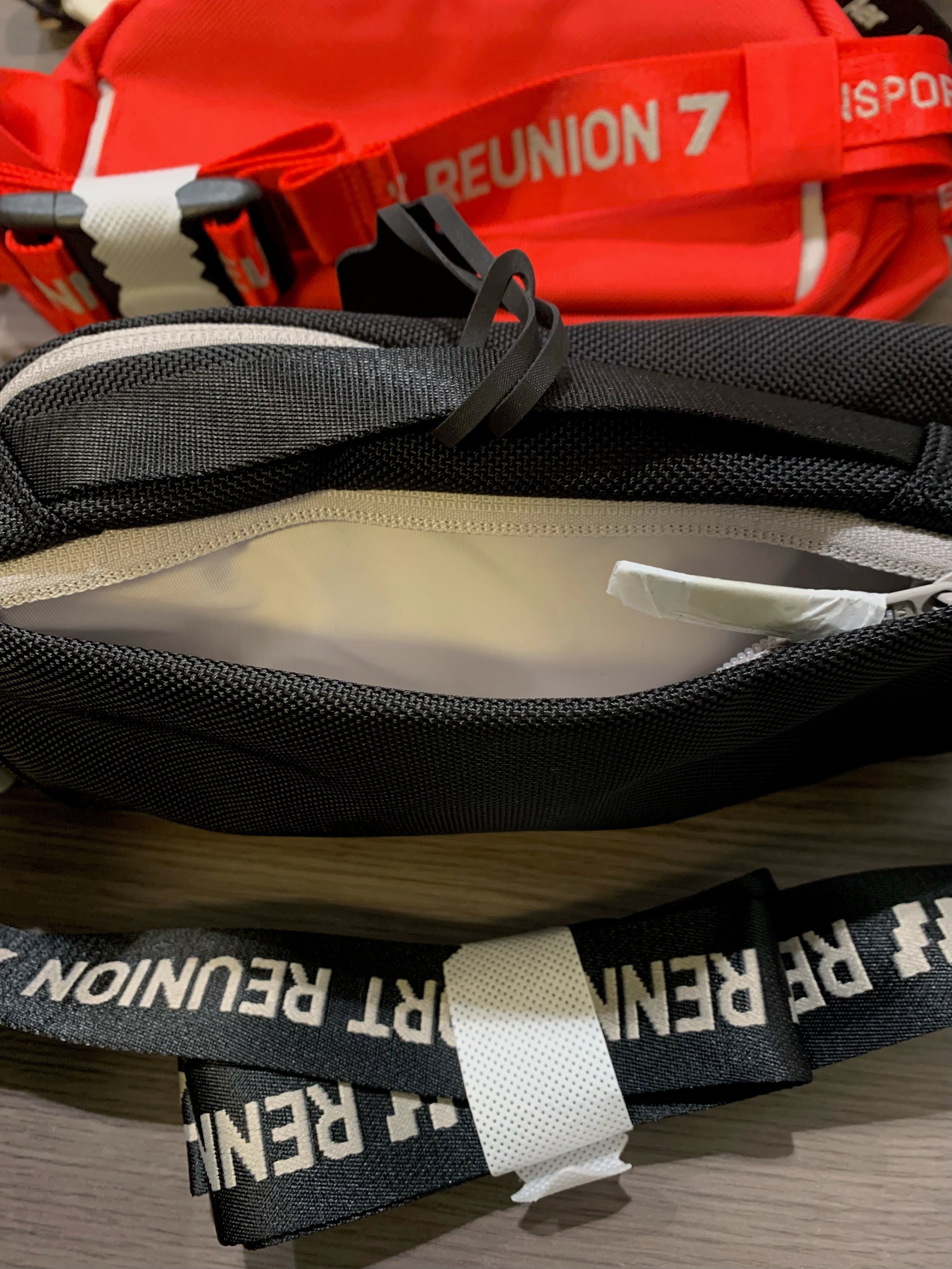 Porsche Rennsport Reunion 7 x Aer City Sling 2 Bag – Porsche Exchange