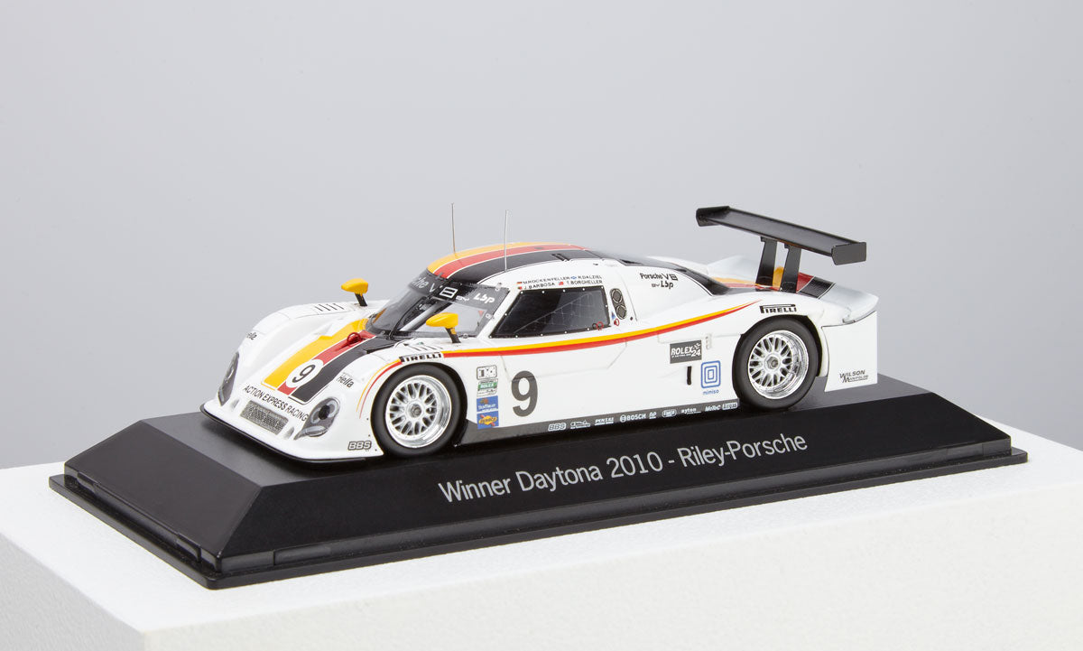 Riley-Porsche #9 Winner of Daytona 2010 Model Car 1:43 Scale