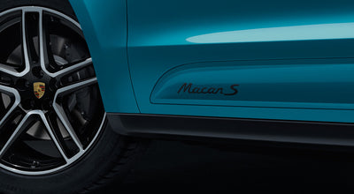 Macan S / GTS / Turbo model logo on sideblades - Macan II